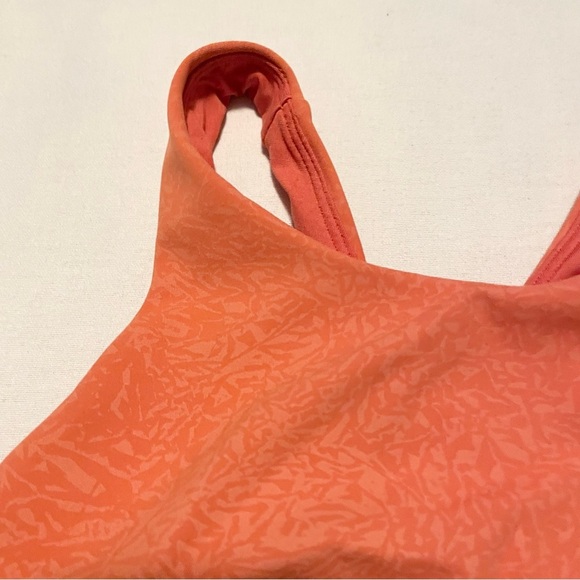 Lululemon Wunder Train Long-Line Bra Medium Crunch Warm Coral Size 6 - Picture 2 of 15